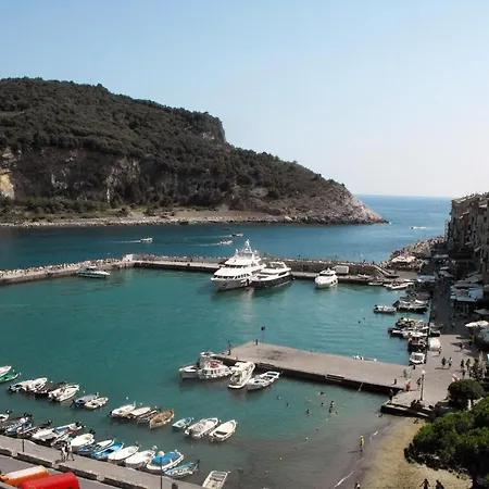Ostello Porto Venere Hostel